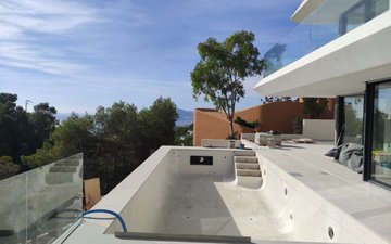 Property slide 25