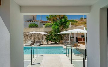 Property slide 21