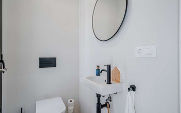 Property slide 24