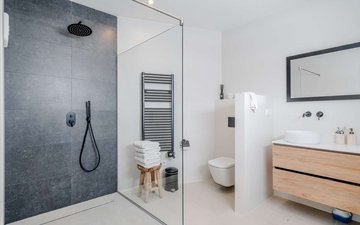 Property slide 40