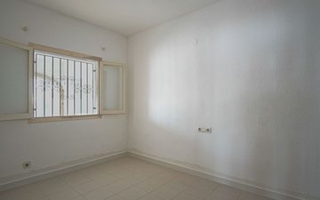 Property slide 14