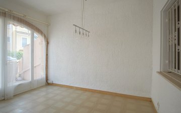 Property slide 5
