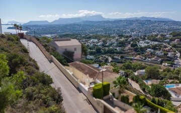 Property slide 8