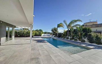 Property slide 10