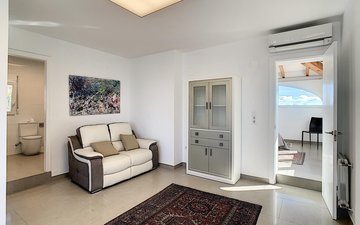 Property slide 31