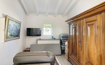 Property slide 50