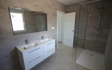 Property slide 10