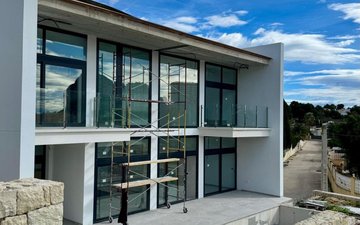 Property slide 17