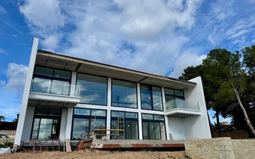 Property slide 48