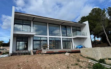 Property slide 22