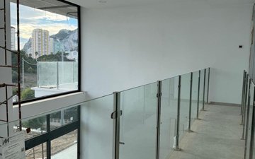 Property slide 44
