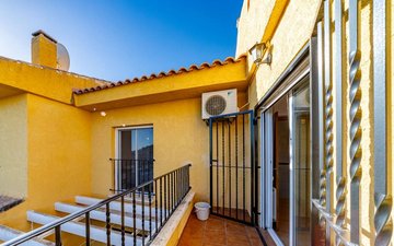 Property slide 32