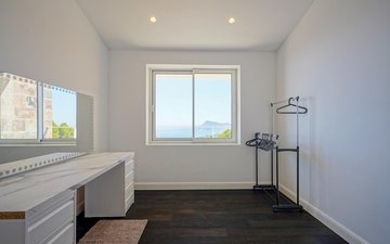 Property slide 33