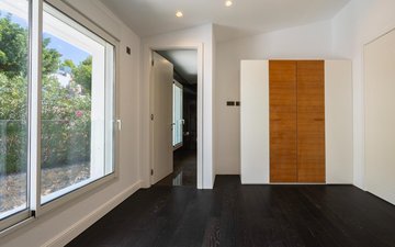 Property slide 46