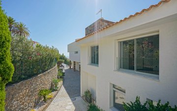 Property slide 66