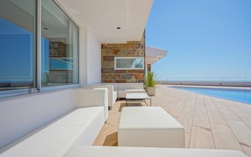 Property slide 72