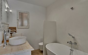 Property slide 14