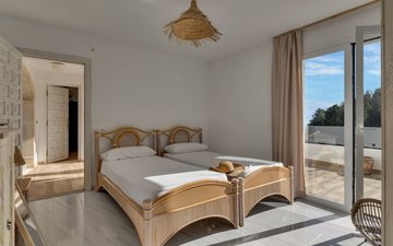 Property slide 18