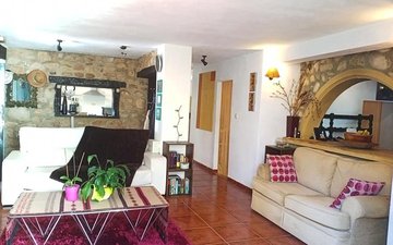 Property slide 18
