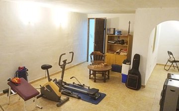 Property slide 21