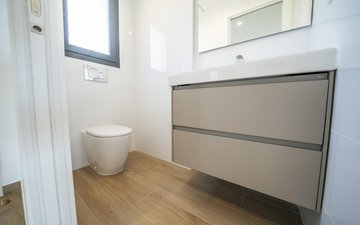 Property slide 28