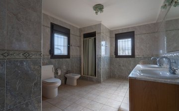 Property slide 20
