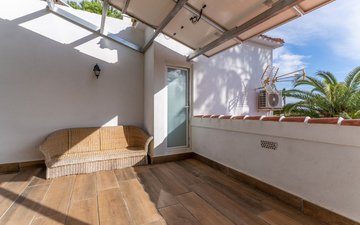 Property slide 34