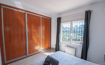 Property slide 10