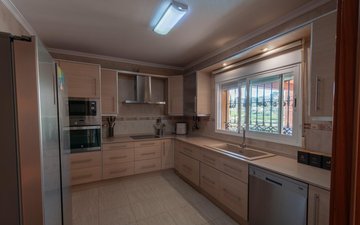 Property slide 19