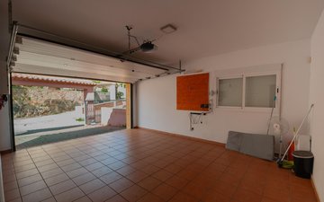 Property slide 50
