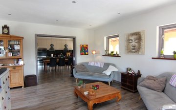 Property slide 10