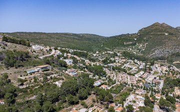 Property slide 14