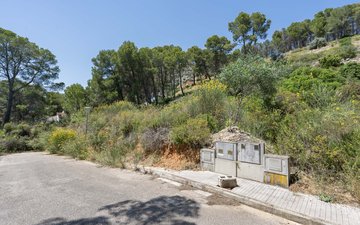 Property slide 30