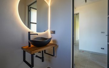 Property slide 25