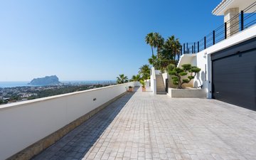 Property slide 17