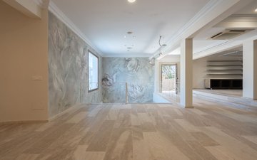 Property slide 80