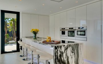 Property slide 10