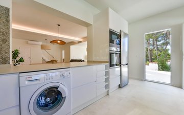 Property slide 20