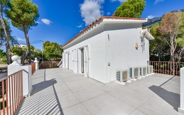 Property slide 43