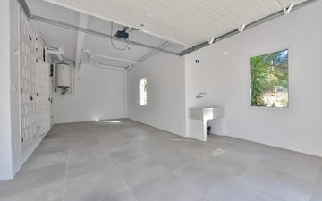 Property slide 48