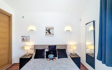 Property slide 25