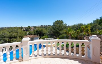 Property slide 26