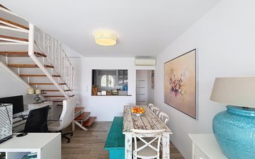 Property slide 10