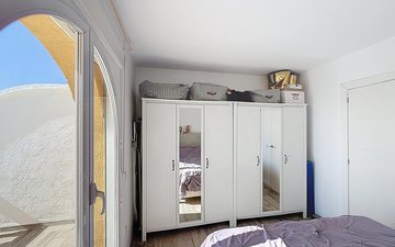 Property slide 20
