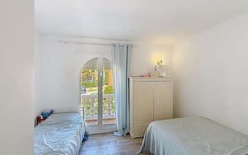 Property slide 27