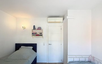 Property slide 31