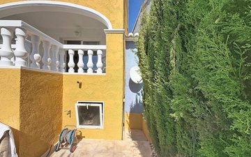 Property slide 40