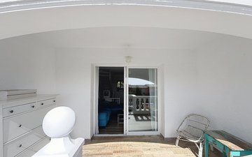 Property slide 44