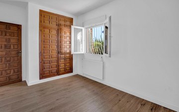 Property slide 19