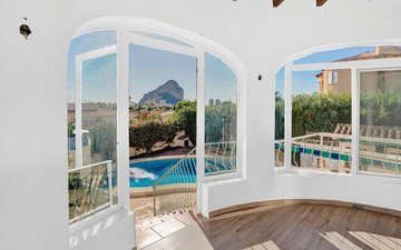 Property slide 20